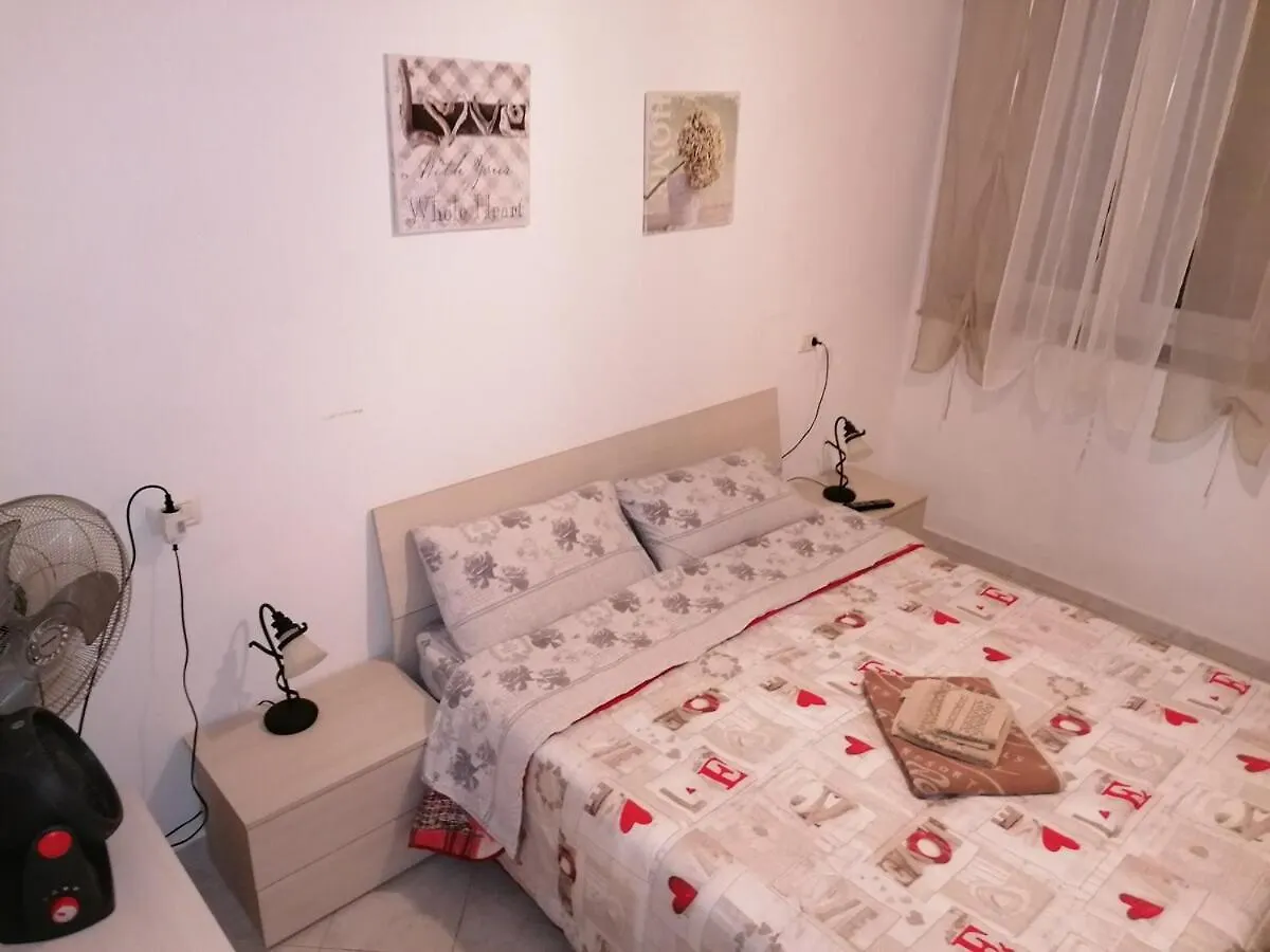 Nichause Apartment Piombino
